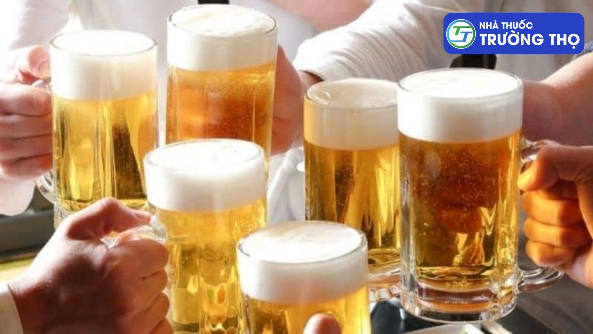 Lạm dụng rượu bia là lý do phổ biển hàng đầu gây viêm gan 