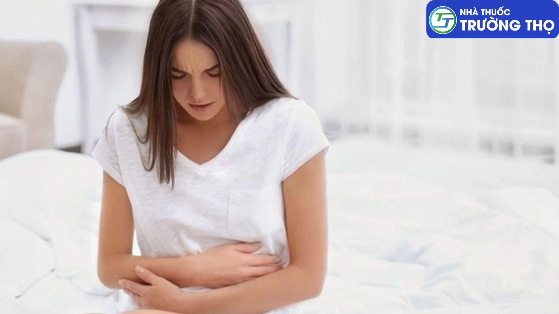 Đau bụng là triệu chứng viêm đại tràng