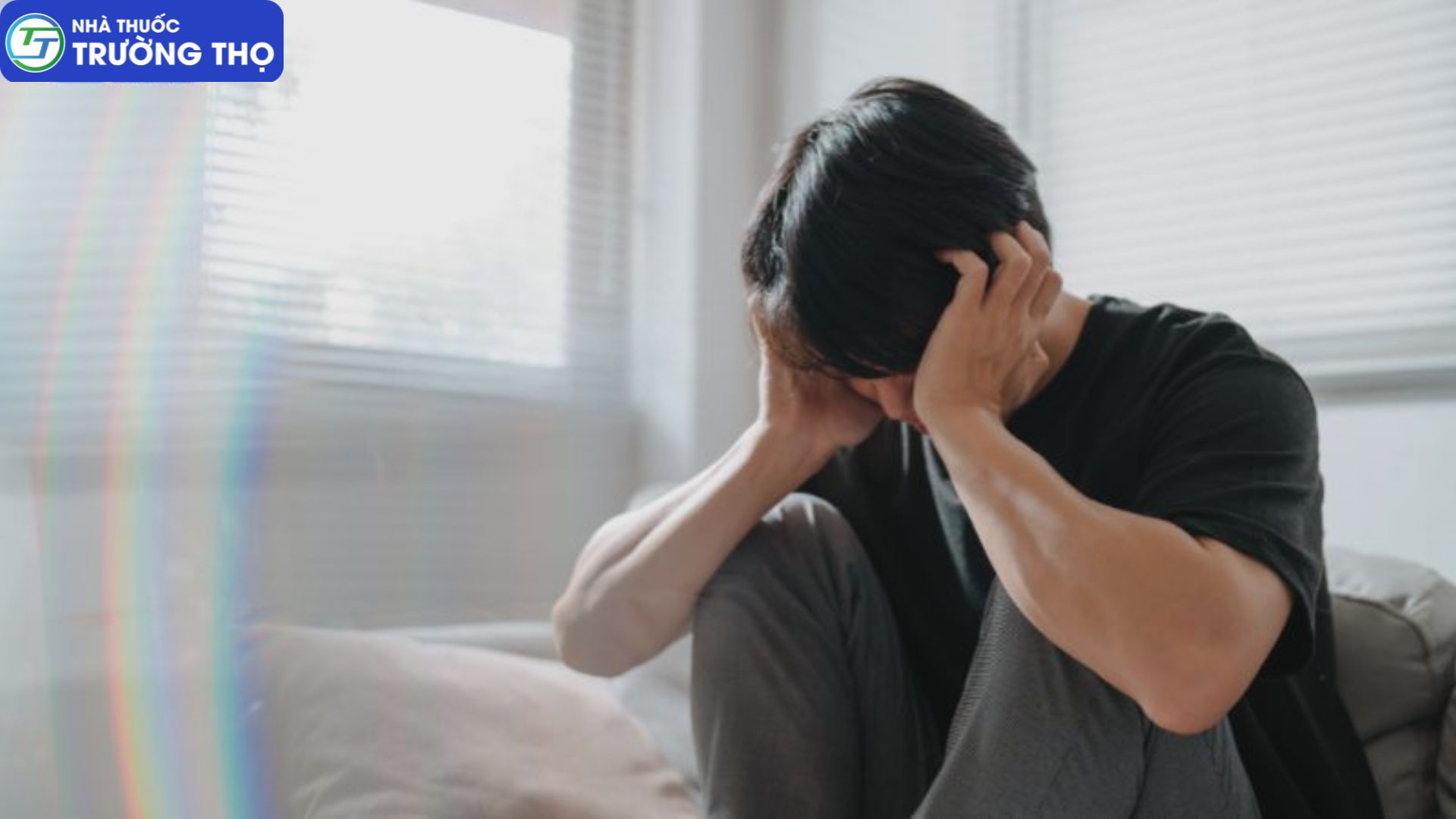 Tâm lý căng thẳng dễ stress làm viêm đại tràng co thắt càng nặng hơn
