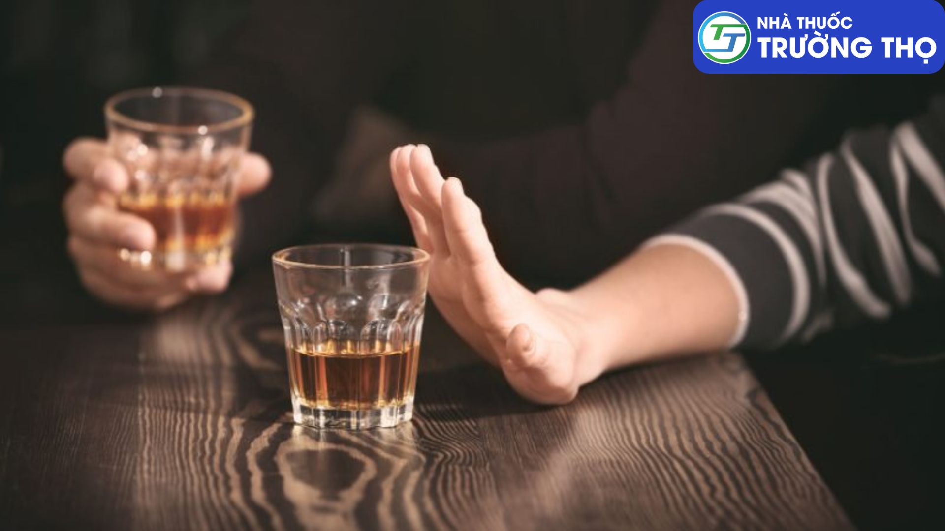 Hạn chế rượu bia để bảo vệ sức khỏe của chính mình