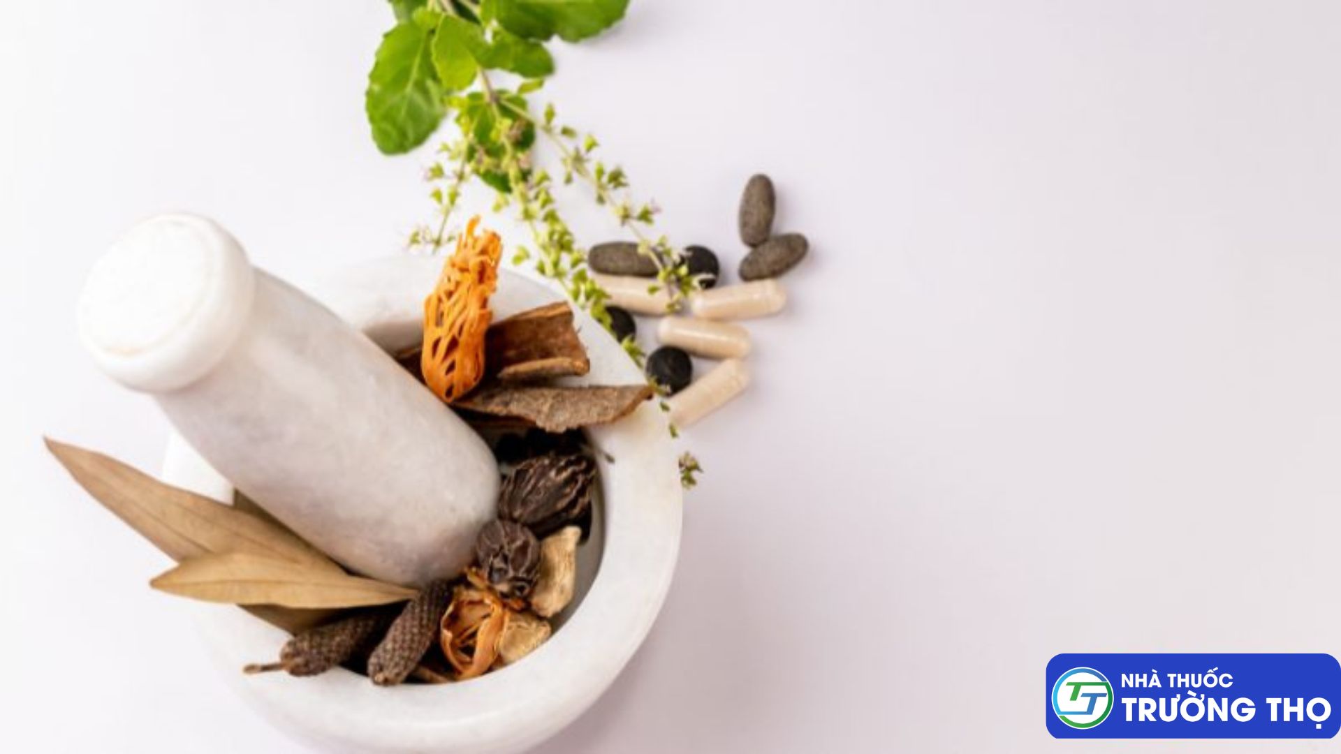 Sử dụng dược liệu thiên nhiên cũng là một giải pháp cải thiện viêm đại tràng