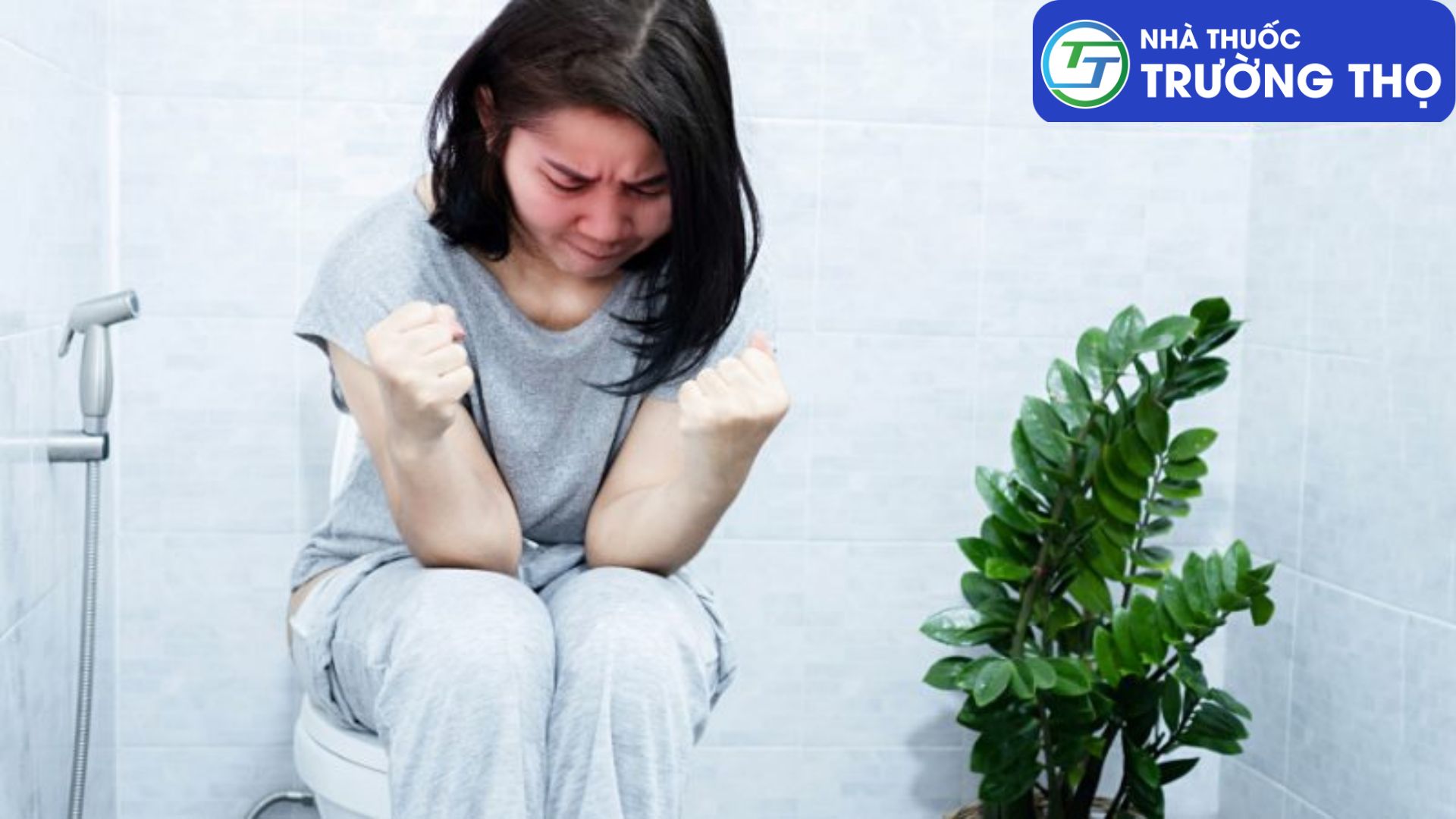 Táo bón là dấu hiệu nhận biết viêm đại tràng